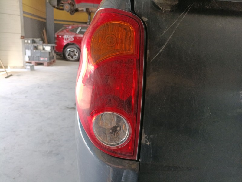 Recambio de piloto trasero izquierdo para mitsubishi l200 / triton (ka_t, kb_t) 2.5 di-d 4wd (kb4t) referencia OEM IAM   
