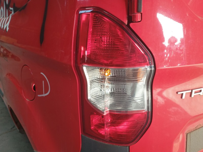 Recambio de piloto trasero izquierdo para ford transit courier b460 furgón/monospace 1.5 tdci referencia OEM IAM   