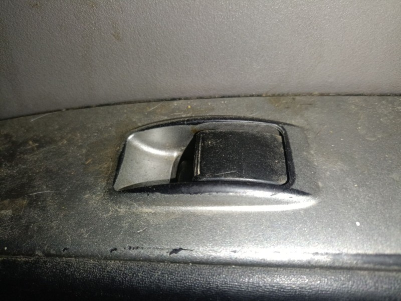 Recambio de mando elevalunas delantero derecho para mitsubishi l200 / triton (ka_t, kb_t) 2.5 di-d 4wd (kb4t) referencia OEM IAM