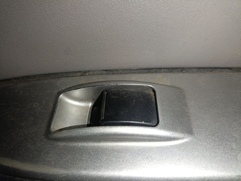 Recambio de mando elevalunas trasero derecho para mitsubishi l200 / triton (ka_t, kb_t) 2.5 di-d 4wd (kb4t) referencia OEM IAM  