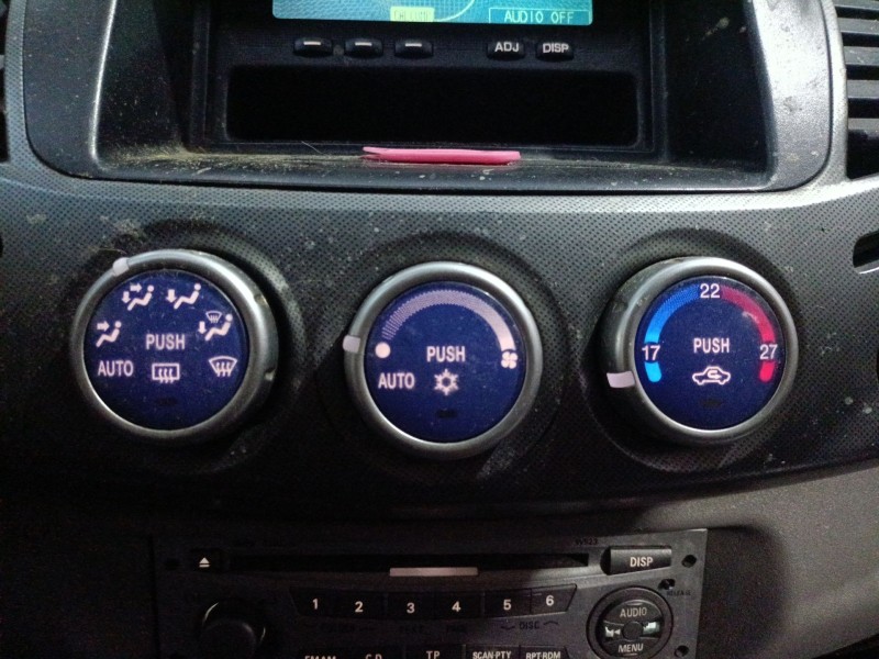 Recambio de mando climatizador para mitsubishi l200 / triton (ka_t, kb_t) 2.5 di-d 4wd (kb4t) referencia OEM IAM   