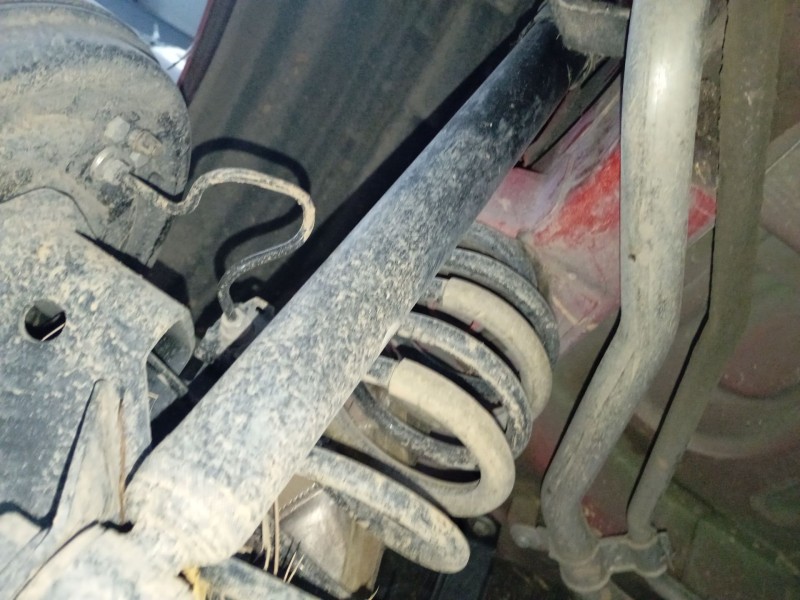 Recambio de amortiguador trasero izquierdo para ford transit courier b460 furgón/monospace 1.5 tdci referencia OEM IAM   