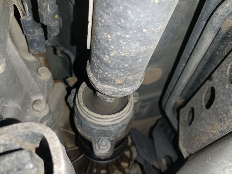 Recambio de transmision central delantera para mitsubishi l200 / triton (ka_t, kb_t) 2.5 di-d 4wd (kb4t) referencia OEM IAM   