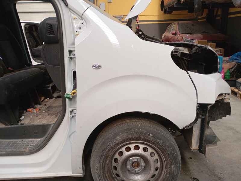 Recambio de aleta delantera derecha para peugeot expert autobús (v_) 1.5 bluehdi 120 referencia OEM IAM   
