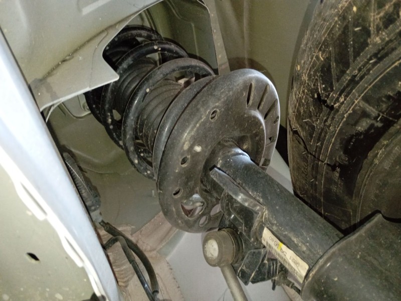 Recambio de amortiguador delantero izquierdo para peugeot expert autobús (v_) 1.5 bluehdi 120 referencia OEM IAM   