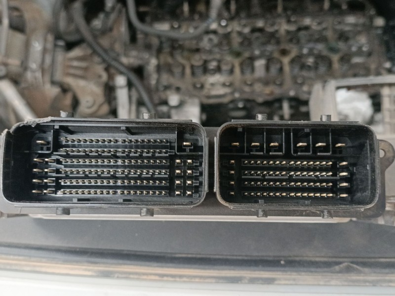 Recambio de centralita motor uce para opel vivaro c furgoneta (k0) 1.5 referencia OEM IAM 9833749880 0281036205 
