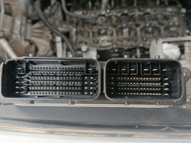 Recambio de centralita motor uce para opel vivaro c furgoneta (k0) 1.5 referencia OEM IAM 9833749880 0281036205 