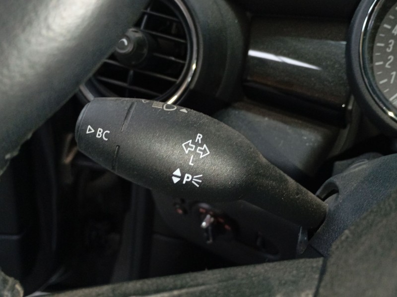 Recambio de mando intermitentes para mini mini (f56) one referencia OEM IAM   