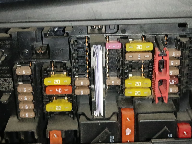Recambio de caja reles / fusibles para mini mini countryman (f60) cooper referencia OEM IAM   
