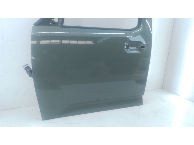 Recambio de puerta delantera izquierda para hyundai inster referencia OEM IAM   