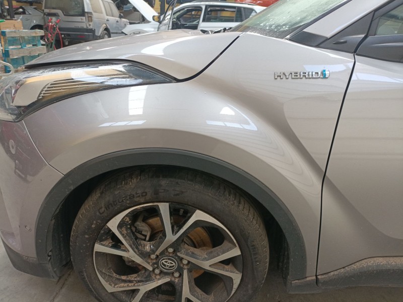 Recambio de aleta delantera izquierda para toyota c-hr (_x1_) 1.8 hybrid (zyx10_, zyx11_) referencia OEM IAM   