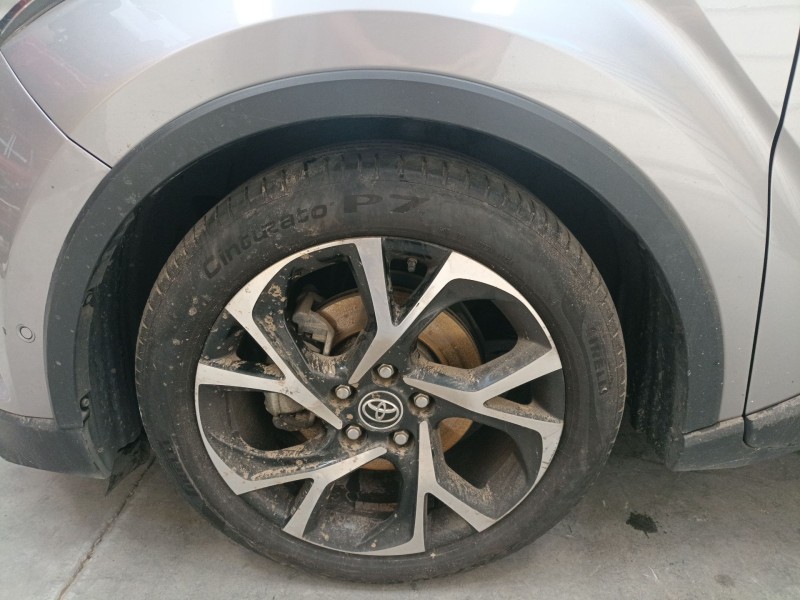 Recambio de aletin delantero izquierdo para toyota c-hr (_x1_) 1.8 hybrid (zyx10_, zyx11_) referencia OEM IAM   
