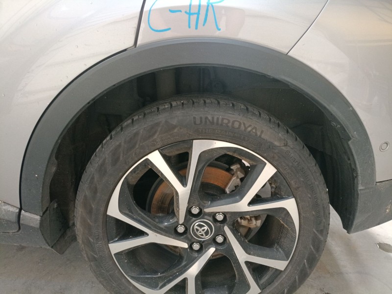 Recambio de aletin trasero izquierdo para toyota c-hr (_x1_) 1.8 hybrid (zyx10_, zyx11_) referencia OEM IAM   