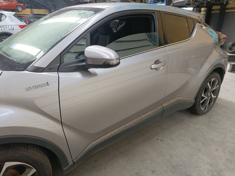 Recambio de puerta delantera izquierda para toyota c-hr (_x1_) 1.8 hybrid (zyx10_, zyx11_) referencia OEM IAM   