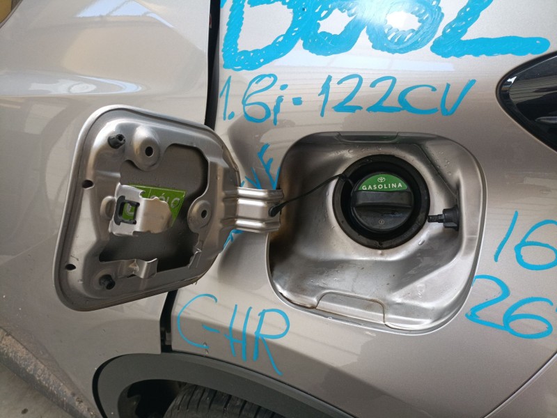 Recambio de tapa exterior combustible para toyota c-hr (_x1_) 1.8 hybrid (zyx10_, zyx11_) referencia OEM IAM   