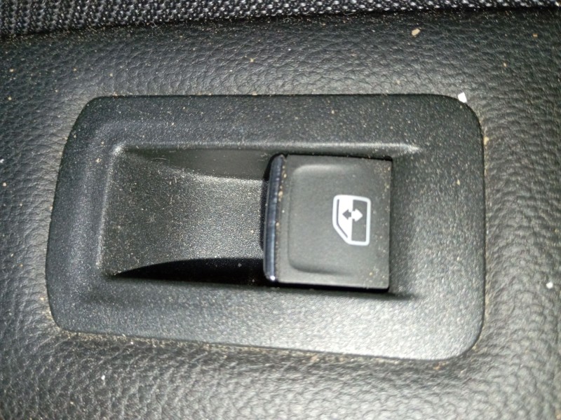 Recambio de mando elevalunas trasero derecho para seat tarraco (kn2) 2.0 tdi referencia OEM IAM   