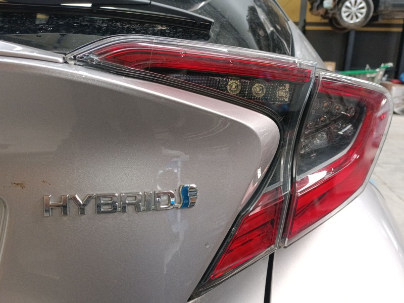 Recambio de piloto trasero derecho porton para toyota c-hr (_x1_) 1.8 hybrid (zyx10_, zyx11_) referencia OEM IAM   