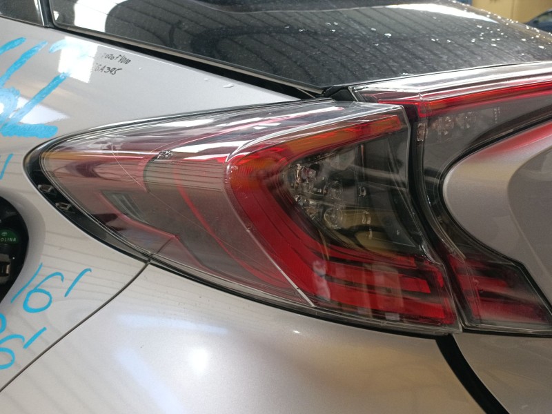 Recambio de piloto trasero izquierdo para toyota c-hr (_x1_) 1.8 hybrid (zyx10_, zyx11_) referencia OEM IAM   