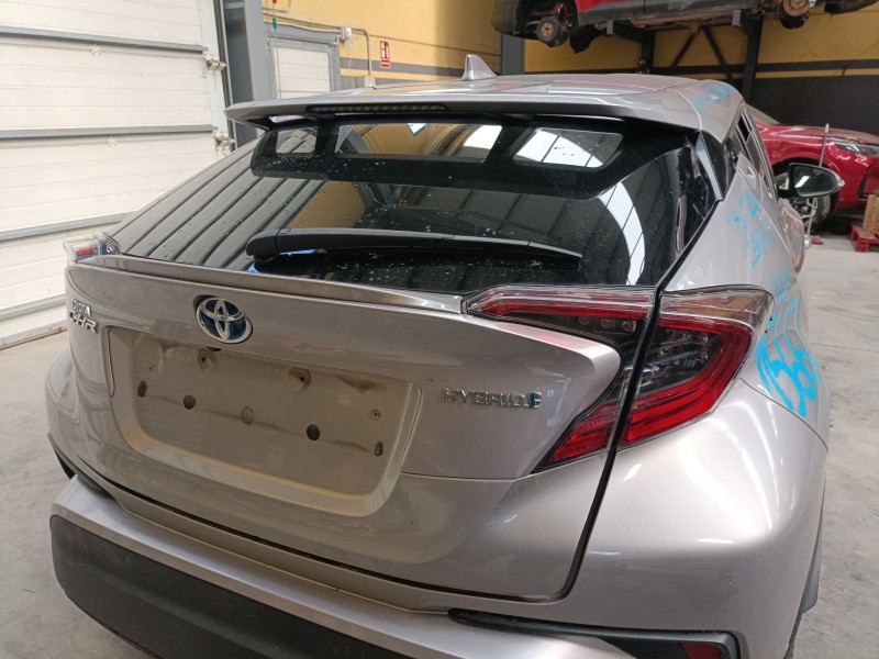 Recambio de porton trasero para toyota c-hr (_x1_) 1.8 hybrid (zyx10_, zyx11_) referencia OEM IAM   