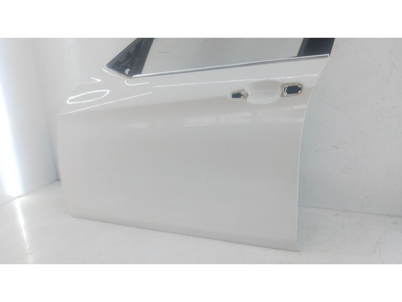 Recambio de puerta delantera izquierda para bmw x1 (e84) sdrive 18d referencia OEM IAM   