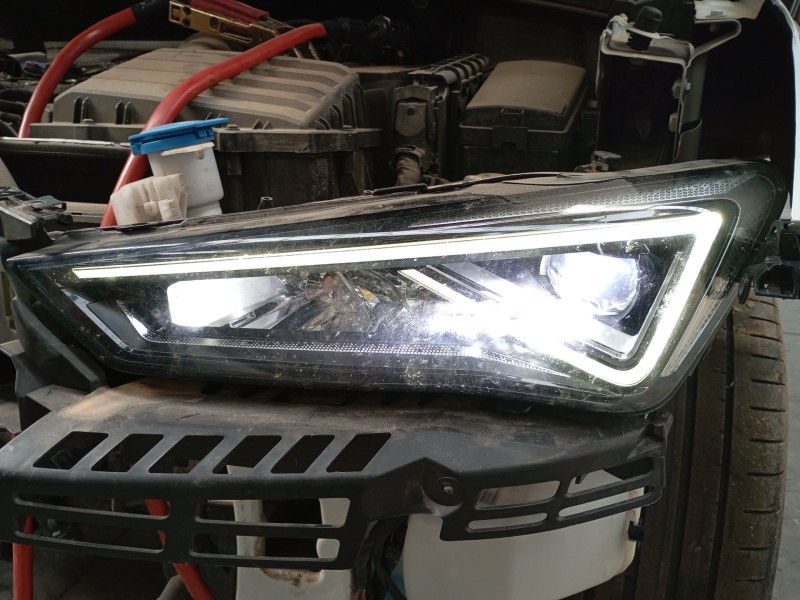 Recambio de faro izquierdo xenon para seat tarraco (kn2) 2.0 tdi referencia OEM IAM   