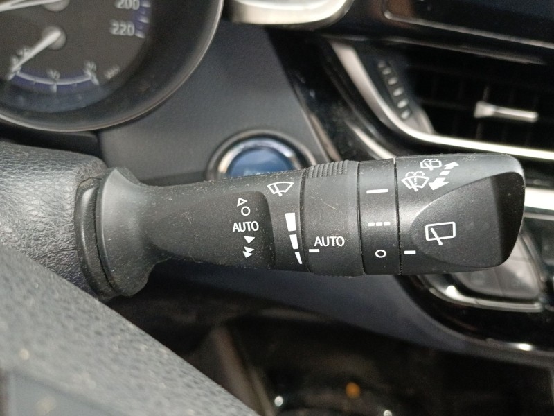 Recambio de mando limpia para toyota c-hr (_x1_) 1.8 hybrid (zyx10_, zyx11_) referencia OEM IAM   