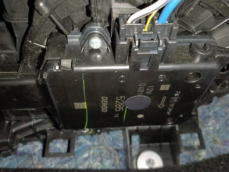 Recambio de ventilador calefaccion para toyota c-hr (_x1_) 1.8 hybrid (zyx10_, zyx11_) referencia OEM IAM   