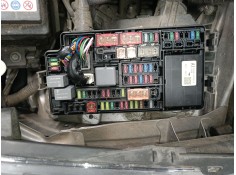 Recambio de caja reles / fusibles para toyota c-hr (_x1_) 1.8 hybrid (zyx10_, zyx11_) referencia OEM IAM 8264147050A 8C270423 