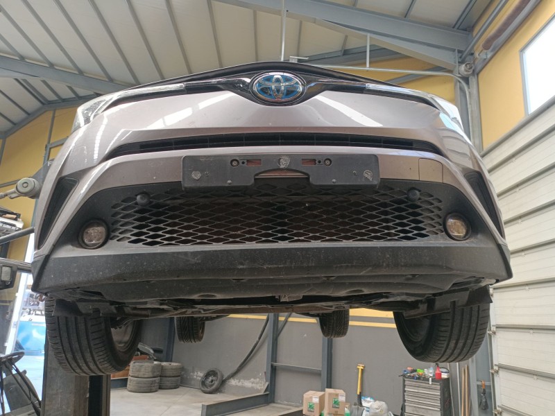 Recambio de paragolpes delantero para toyota c-hr (_x1_) 1.8 hybrid (zyx10_, zyx11_) referencia OEM IAM   