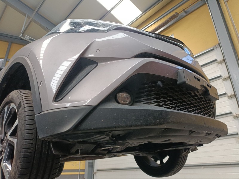 Recambio de paragolpes delantero para toyota c-hr (_x1_) 1.8 hybrid (zyx10_, zyx11_) referencia OEM IAM   