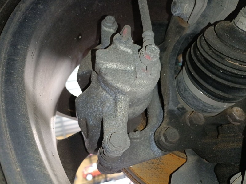 Recambio de pinza freno delantera derecha para toyota c-hr (_x1_) 1.8 hybrid (zyx10_, zyx11_) referencia OEM IAM   