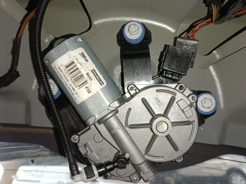 Recambio de motor limpia trasero para mini mini (f55) cooper referencia OEM IAM 7376208  