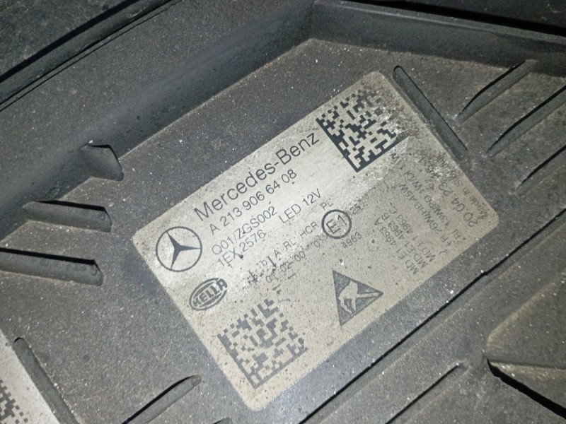 Recambio de faro derecho xenon para mercedes-benz clase e t-model (s213) e 300 de 4-matic (213.211) referencia OEM IAM A21390664