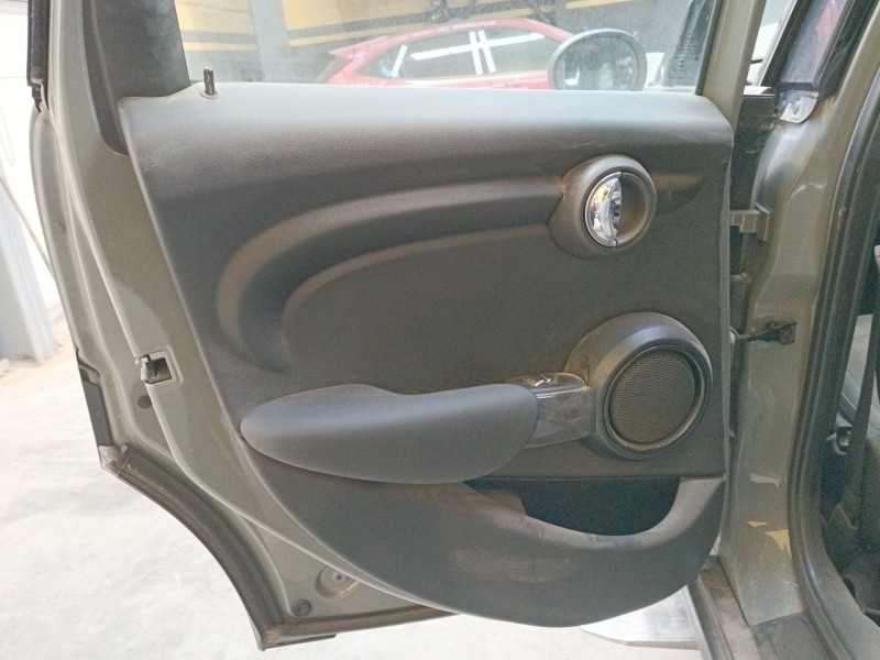 Recambio de guarnecido puerta trasera izquierda para mini mini (f55) cooper referencia OEM IAM   