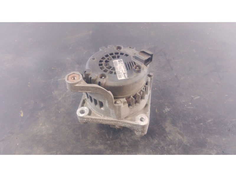 Recambio de alternador para bmw 1 (e87) 118 d referencia OEM IAM   