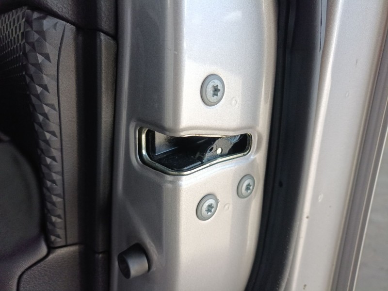 Recambio de cerradura puerta delantera derecha para toyota c-hr (_x1_) 1.8 hybrid (zyx10_, zyx11_) referencia OEM IAM   