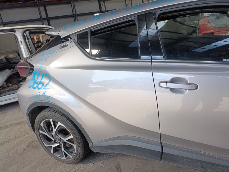 Recambio de puerta trasera derecha para toyota c-hr (_x1_) 1.8 hybrid (zyx10_, zyx11_) referencia OEM IAM   