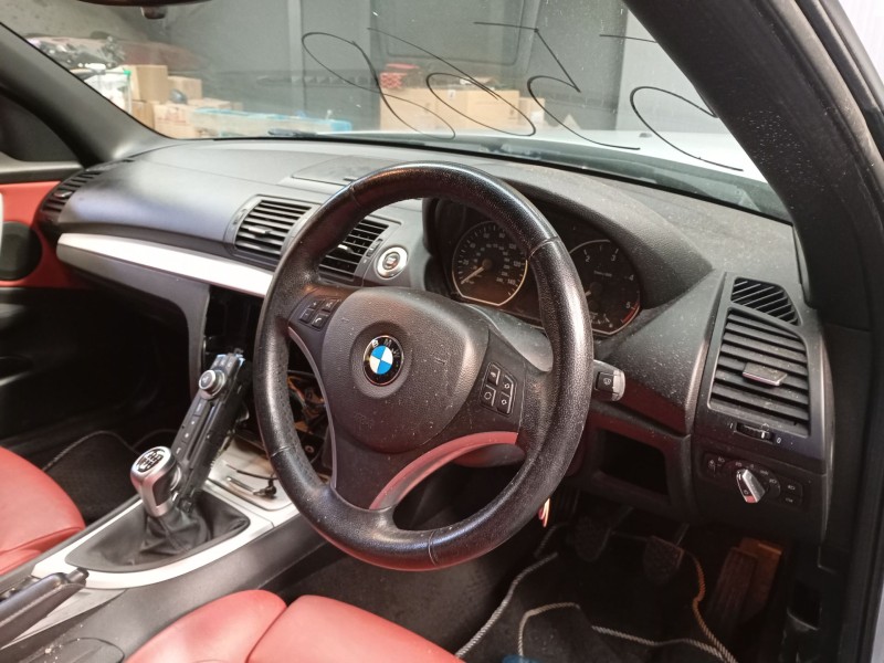 bmw 1 descapotable (e88) del año 2026