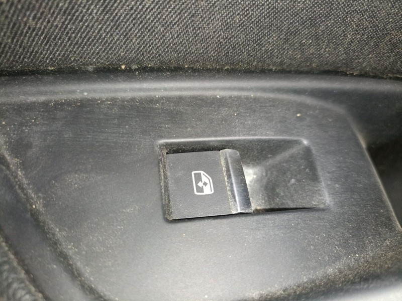 Recambio de mando elevalunas trasero izquierdo para audi a4 b9 (8w2, 8wc) 2.0 tdi referencia OEM IAM   