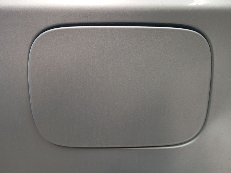 Recambio de tapa exterior combustible para bmw 1 descapotable (e88) 118 d referencia OEM IAM   
