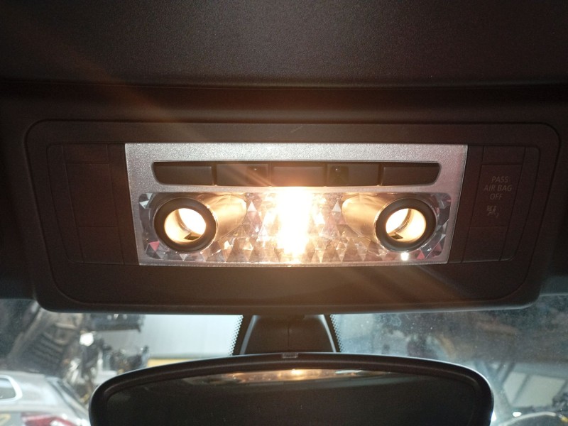 Recambio de luz interior para bmw 1 descapotable (e88) 118 d referencia OEM IAM   