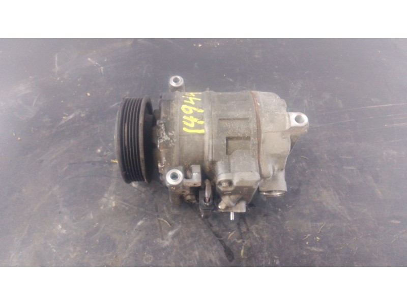Recambio de compresor aire acondicionado para volkswagen touareg (7p5, 7p6) 3.0 v6 tdi referencia OEM IAM 7P0820803D  