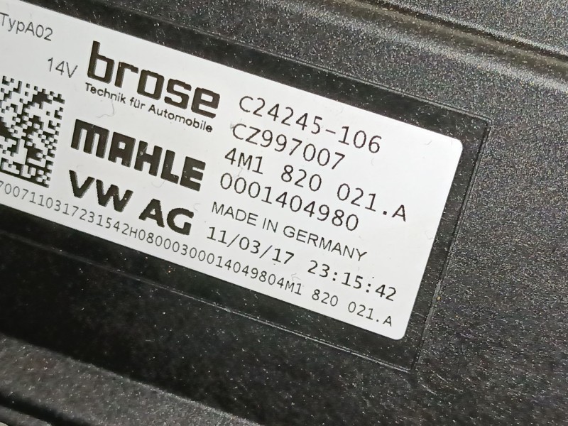 Recambio de ventilador calefaccion para audi a4 b9 (8w2, 8wc) 2.0 tdi referencia OEM IAM 4M1820021A  