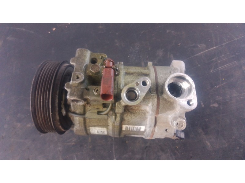 Recambio de compresor aire acondicionado para audi q5 (8rb) 2.0 tdi quattro referencia OEM IAM 8T0260805S  