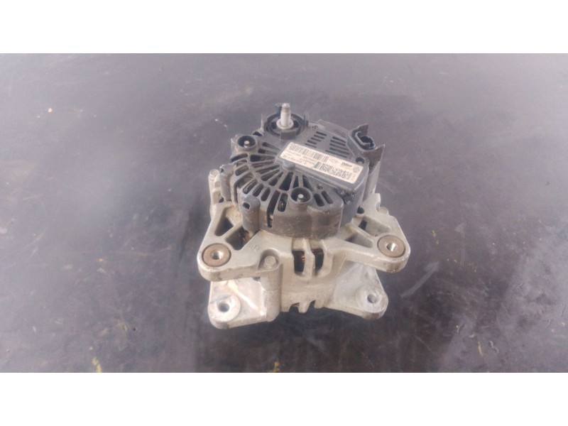 Recambio de alternador para dacia duster (hs_) 1.5 dci (hsmc) referencia OEM IAM   