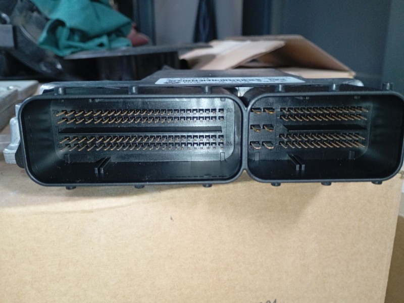 Recambio de centralita motor uce para bmw 1 descapotable (e88) 118 d referencia OEM IAM 8512499401 0281017551 