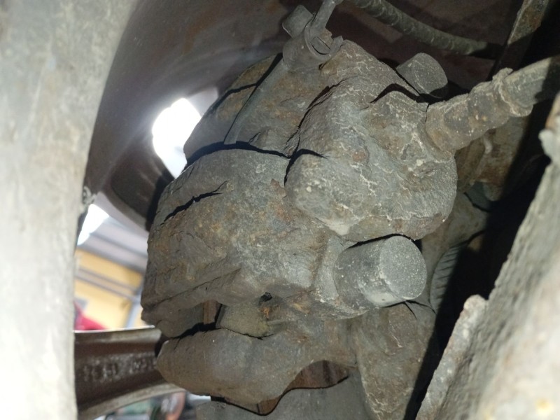 Recambio de pinza freno trasera derecha para bmw 1 descapotable (e88) 118 d referencia OEM IAM   