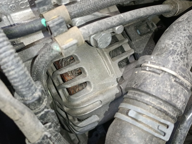 Recambio de alternador para audi a4 b9 (8w2, 8wc) 2.0 tdi referencia OEM IAM   