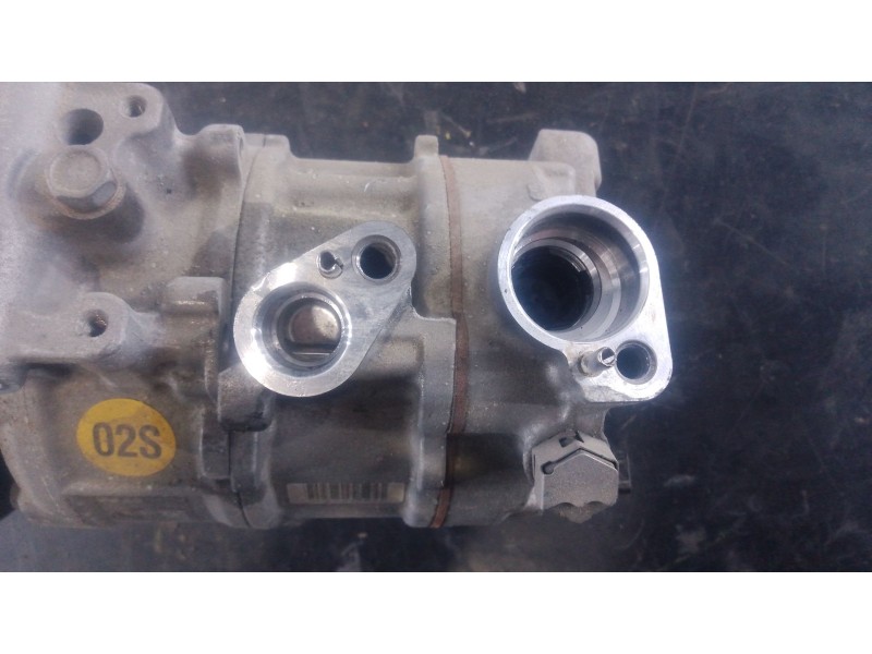 Recambio de compresor aire acondicionado para audi q3 (8ub, 8ug) 2.0 tdi referencia OEM IAM 5Q0816803D  