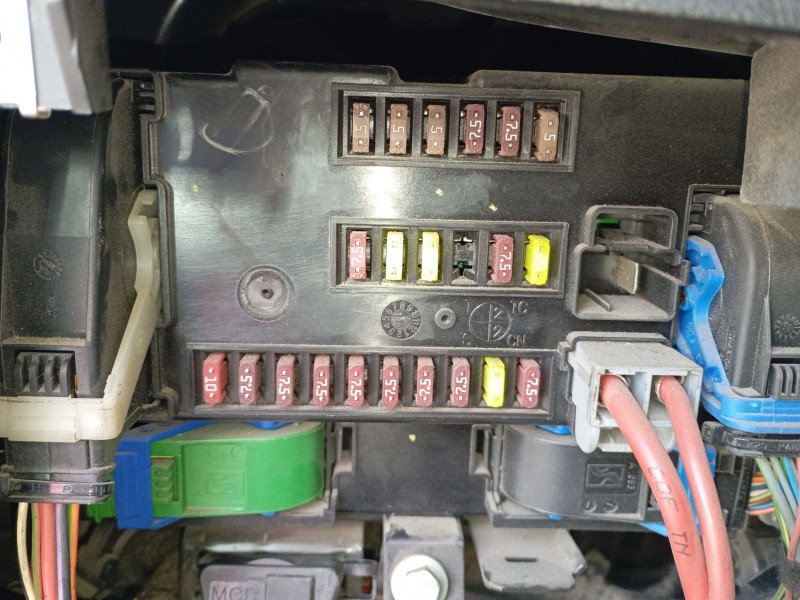 Recambio de caja reles / fusibles para fiat ducato furgoneta (250_) 130 multijet 2,3 d referencia OEM IAM   
